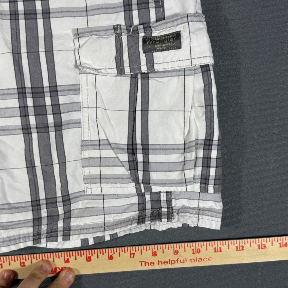Wrangler Cargo Shorts Mens 34 White Plaid 60CMW1R Casual Cotton Utility Pocket - Picture 6 of 8